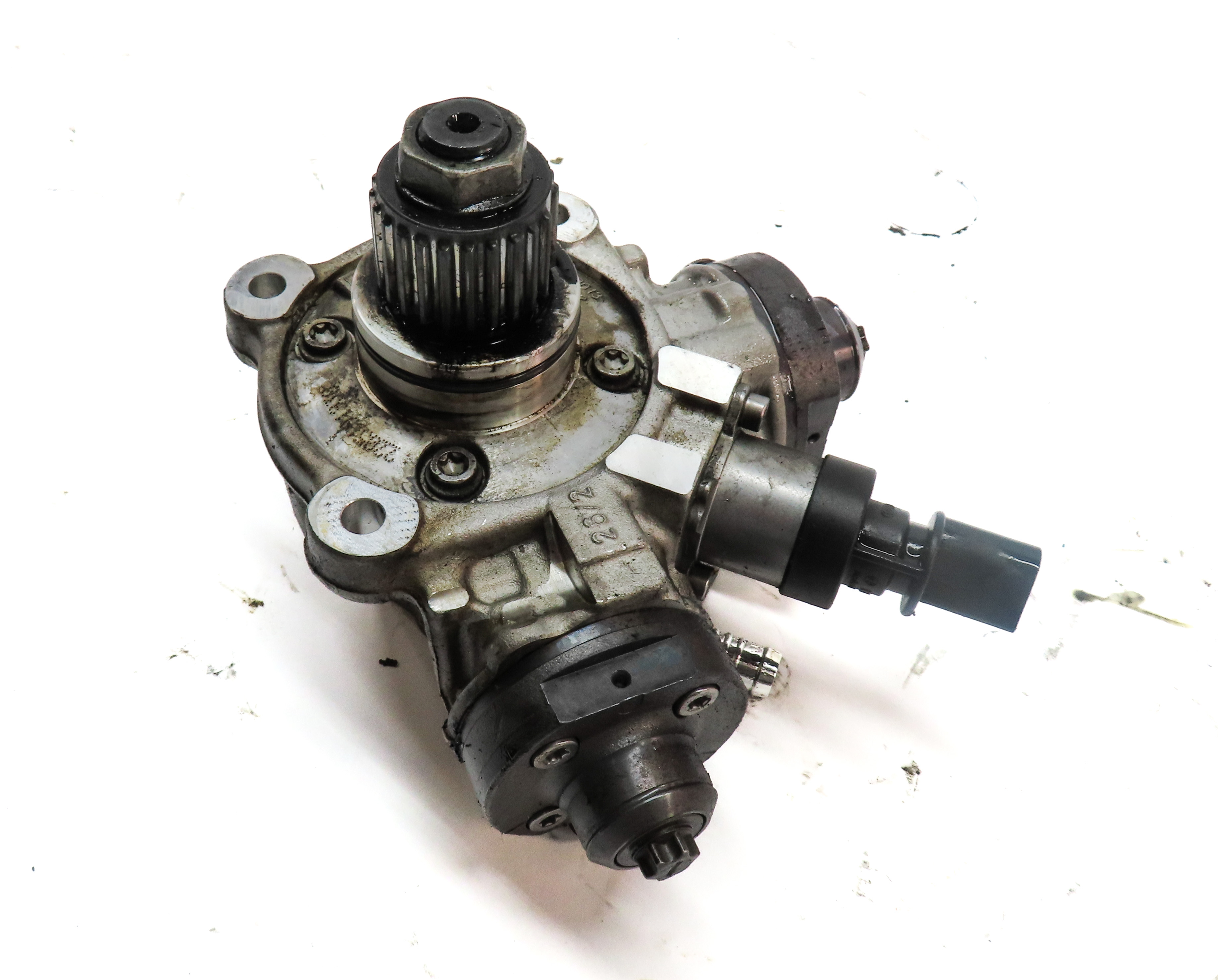 2013-2016 AUDI A6 A7 A8 Q5 Q7 TOUAREG - 3.0L TDI DIESEL HIGH PRESSURE FUEL PUMP — exact item pictured